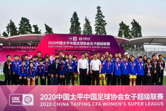 范加尔的战术体系如何压制了鲁尼的发挥
